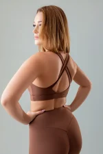 Biustonosz sportowy damski GYM-LADY kolekcja SKINSS kolor brown - odzież fitness dla kobiet tył