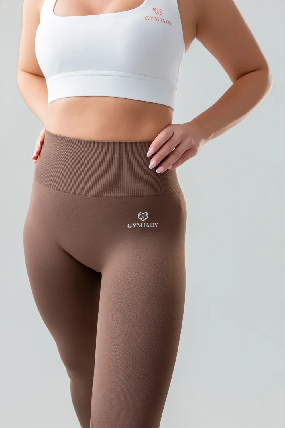 Legginsy sportowe damskie GYM LADY kolekcja PULSE kolor brown - odzież fitness dla kobiet modelka gym lady 3