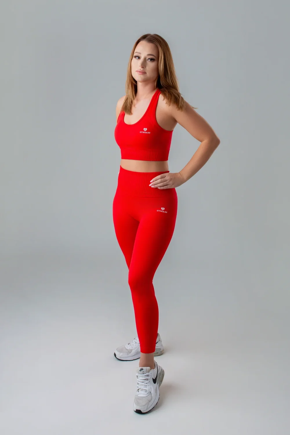 Zestaw sportowy damski GYM-LADY kolekcja BASIC kolor red - odzież fitness dla kobiet modelka 3