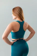 Zestaw sportowy damski GYM-LADY kolekcja BASIC kolor green - odzież fitness dla kobiet modelka z tyłu